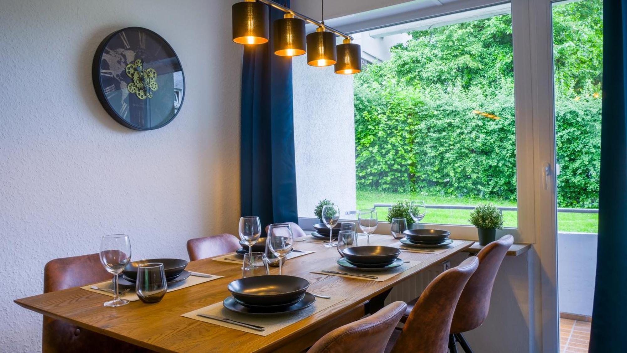 Gross, Modern, Zentrumsnah Mit Parkplatz Und Garten Ulm Zewnętrze zdjęcie